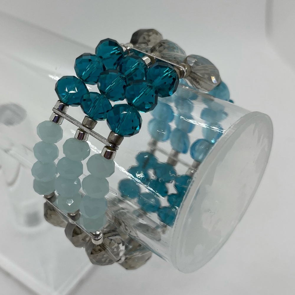 Stretch Bracelet Sea-foam Green Light Blue Silver